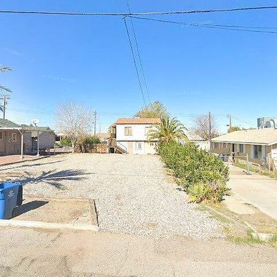 214 Spruce St, Needles, CA 92363