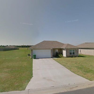 215 Baldwin Dr, Beebe, AR 72012