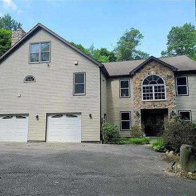 2151 Seipstown Rd, Fogelsville, PA 18051