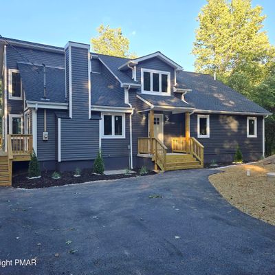 2153 Wild Laurel Dr, Long Pond, PA 18334