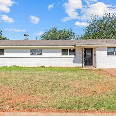 2168 Briarwood St, Abilene, TX 79603