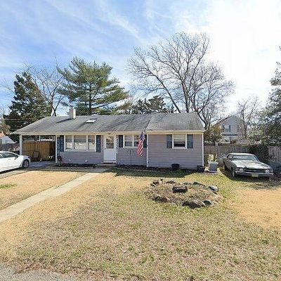 217 Admiral Ave, Beachwood, NJ 08722