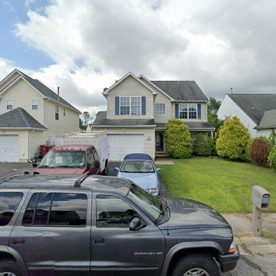 22 Marlin Dr, Bayville, NJ 08721