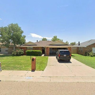 2205 Country Meadows Dr, Clovis, NM 88101