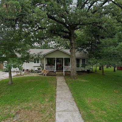 2205 Vogel Ave, Rockdale, TX 76567