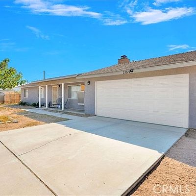 22075 Jelan Ave, Apple Valley, CA 92307