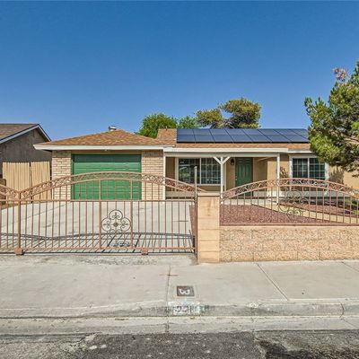 221 Samantha St, Las Vegas, NV 89110