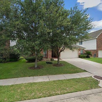 2210 Crystal Reef Ln, Pearland, TX 77584