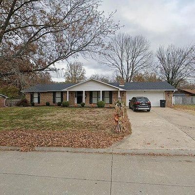 2214 Kent Dr, Cape Girardeau, MO 63701