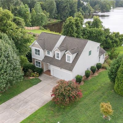 22200 Lake Jordan Dr, North Dinwiddie, VA 23803