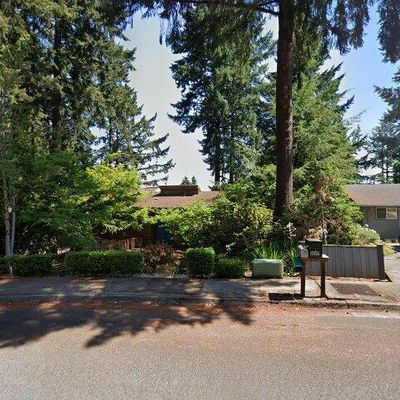 2225 Shields Ave, Eugene, OR 97405