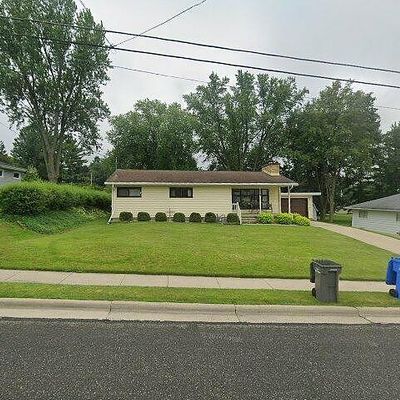 223 E Spaulding St, Watertown, WI 53098