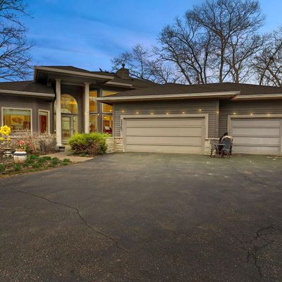 22307 Wagon Wheel Trl, Lakeville, MN 55044