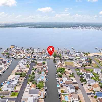 224 Bay Stream Dr, Toms River, NJ 08753