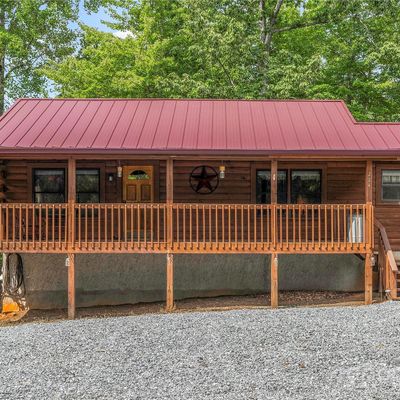 224 Rabbits Pl, Lake Lure, NC 28746