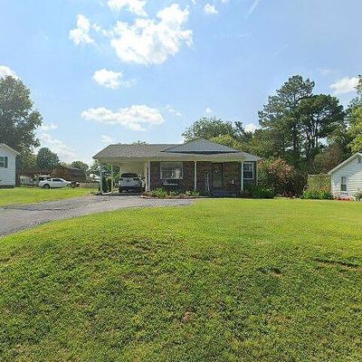 225 N Cedar St, Dresden, TN 38225