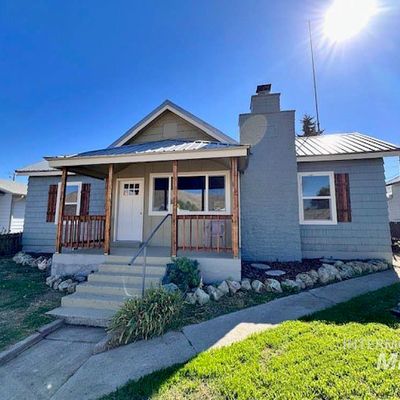 20 E Madison St, Huntington, OR 97907