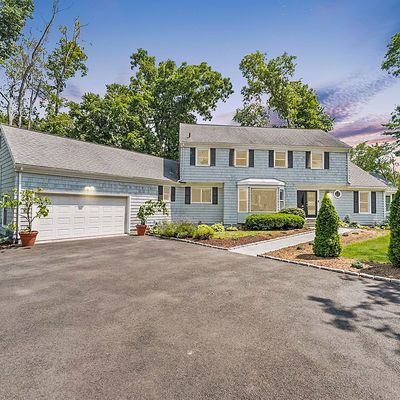 20 Morehouse Ln, Norwalk, CT 06850