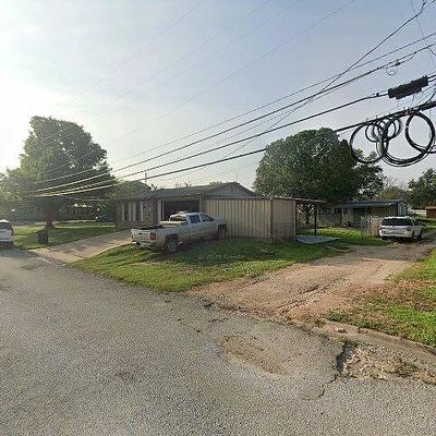 2000 S High St, Brady, TX 76825