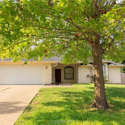 2010 Cobblestone Ln, Bryan, TX 77807