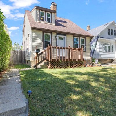 2013 S 75 Th St, Milwaukee, WI 53219