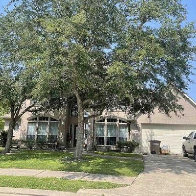 2016 Cork St, Dickinson, TX 77539