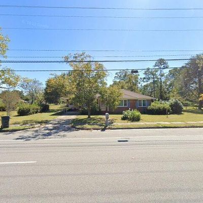 2018 Tebeau St, Waycross, GA 31501