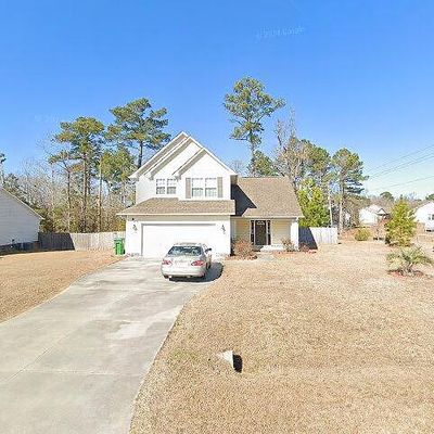 202 Gillespie Dr, Hubert, NC 28539