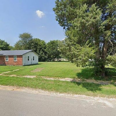 202 Fassett St, Charleston, MO 63834