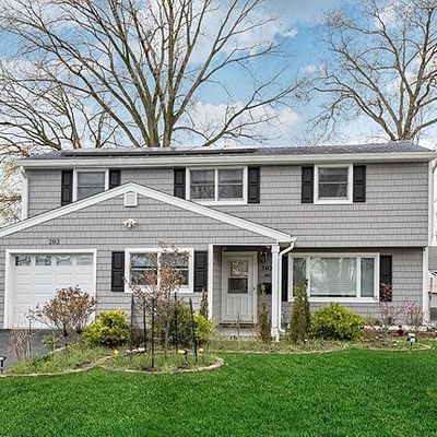 202 Henmarken Dr, Northvale, NJ 07647