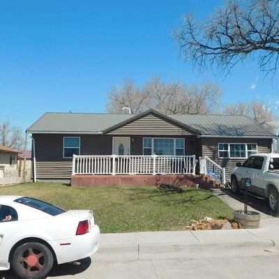 202 Highland Ave, Newcastle, WY 82701