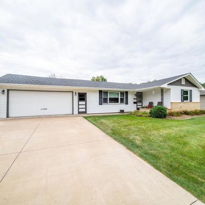 2021 Twin Bluff Rd, Red Wing, MN 55066