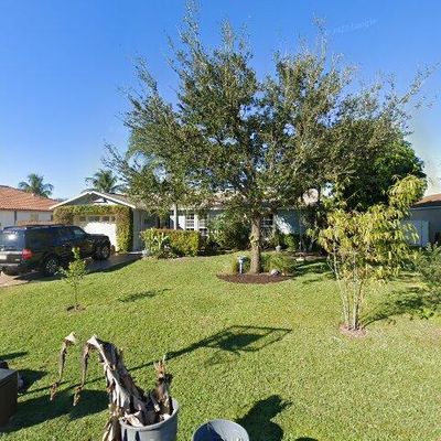 2025 Ne 4 Th Ter, Cape Coral, FL 33909