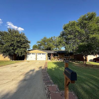 203 Sw 16 Th St, Seminole, TX 79360