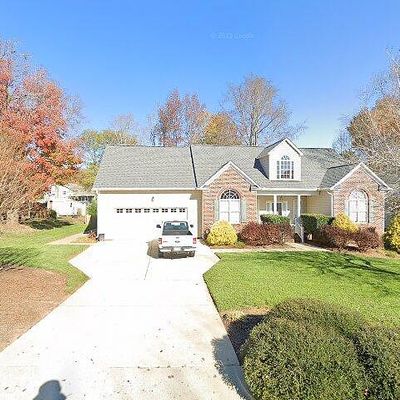 205 Foxbury Dr, Garner, NC 27529