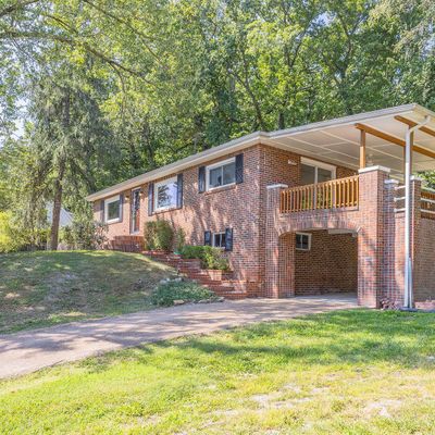 205 Woodlawn Dr, Rossville, GA 30741