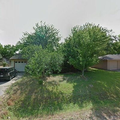 206 Inwood Ln, Highlands, TX 77562