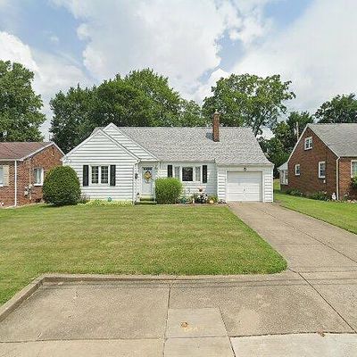 206 Madison Ave, Ellwood City, PA 16117