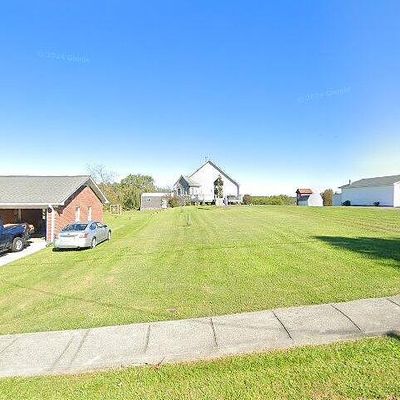 206 Penn Ave Nw, Floyd, VA 24091