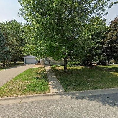 20775 Holiday Ave, Lakeville, MN 55044