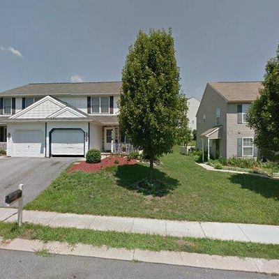 208 Elmshire Dr, Lancaster, PA 17603