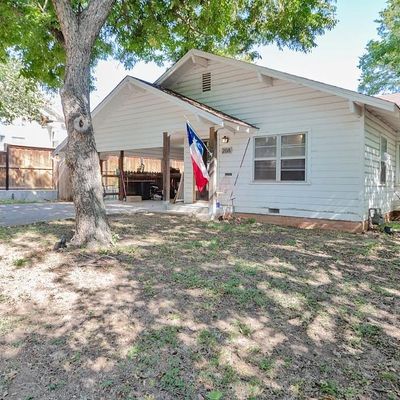 208 W Couts St, Weatherford, TX 76086