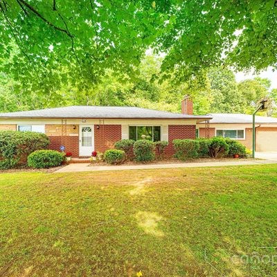 2089 Connelly Springs Rd, Lenoir, NC 28645