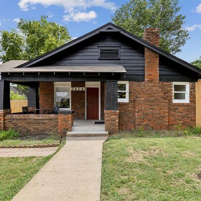 2414 Emmett St, Dallas, TX 75211