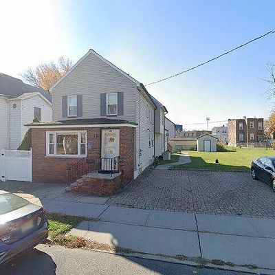 242 Thomas Ave, Lyndhurst, NJ 07071