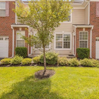 2426 Canterbury Ln, North Brunswick, NJ 08902