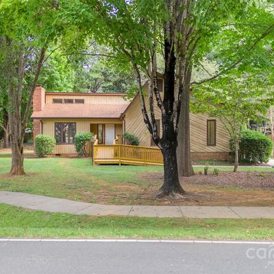 243 Boyce Rd, Charlotte, NC 28211