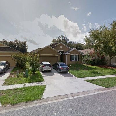 2430 Norwood Pl, Tavares, FL 32778