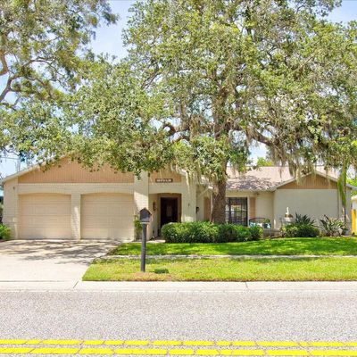 2435 Holiday Lake Dr, Holiday, FL 34691