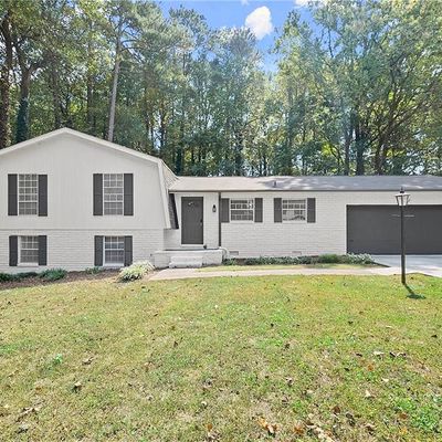 2444 Regal Ct, Lawrenceville, GA 30044